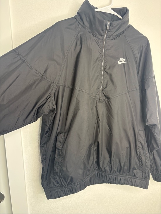 Nike Other - Nike Men’s Black Windbreaker with Packable Hood & Kangaroo Pocket